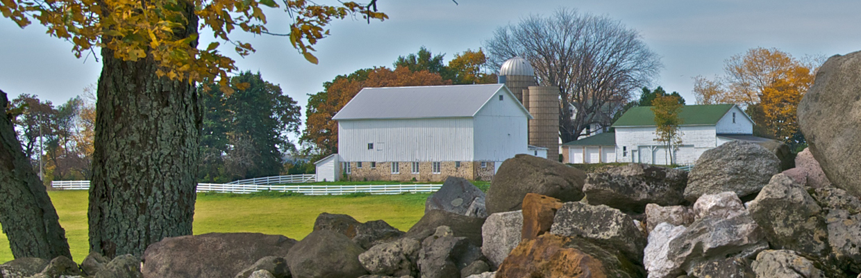 Slideshow Rock Wall and Barn